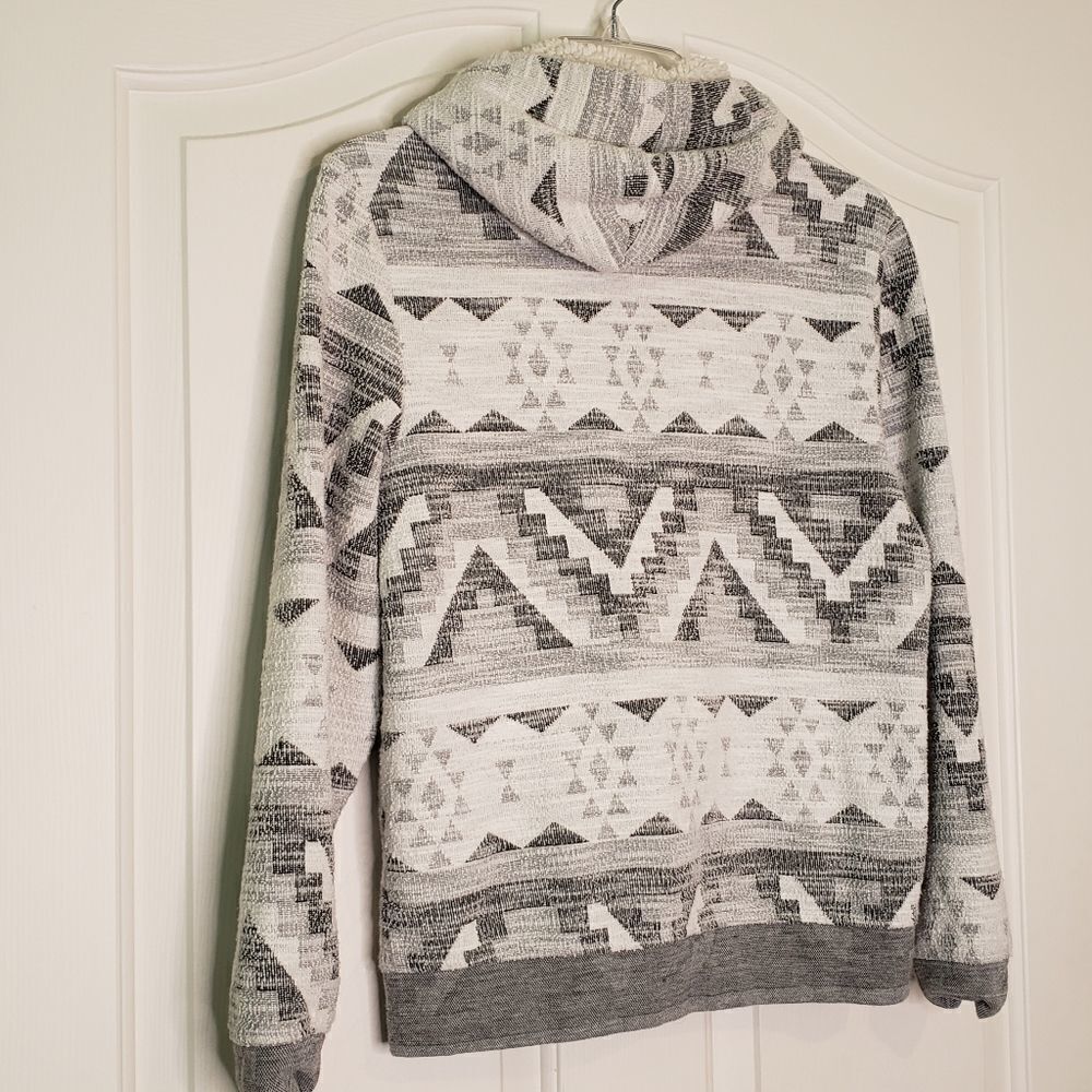 Soho Threads Jacket  - Picture 5 of 6